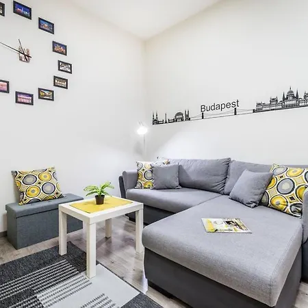 Paralello Universo-supercentral By Nw Apartment Budapest